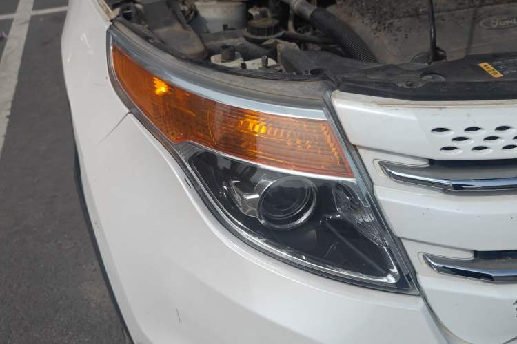 Used Ford Explorer 2013 3.5L Deluxe Model