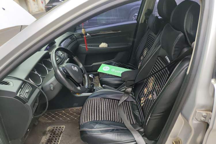 Used Dongfeng Aeolus H30 2013 CROSS 1.6L Manual Luxury Model
