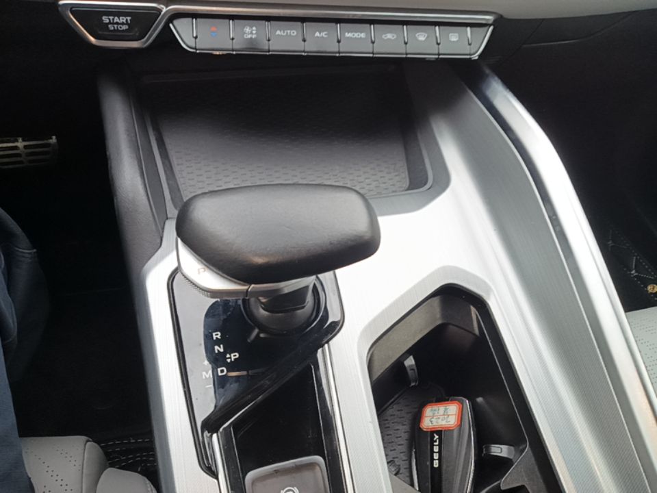 Geely Auto Preface 2023 2.0TD Prestige Version — снимка 16