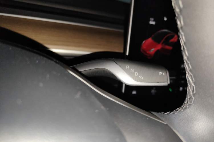 Used Tesla Model Y 2021 Long-Range All-Wheel-Drive Version
