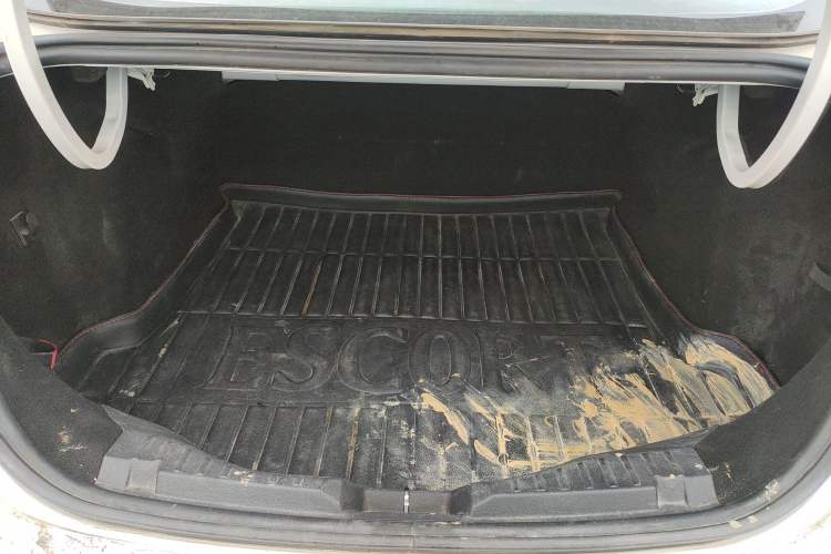 Used Ford Escort 2015 1.5L Manual Comfort Model
