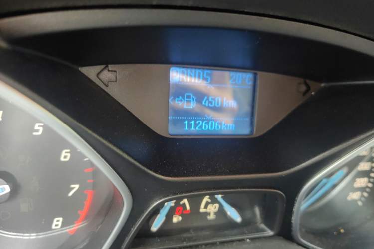 Used Ford Focus 2012 Sedan 1.6L Automatic Fashion Edition
