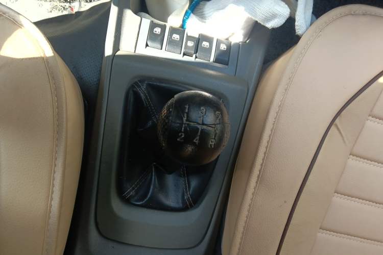 Used Chevrolet Sail 2013 Sedan 1.4L Manual Elegance Edition