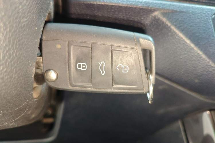 Used Volkswagen Lavida 2025 New Sharp 1.5L Outstanding New Edition Vehicle Key