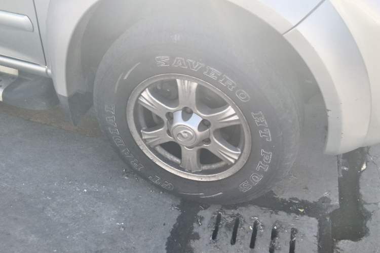 Used Great Wall Wingle 5 2013 2.0T European Version Two-Wheel Drive Elite Edition 6MT Big Double Cab GW4D20B Right Front Wheel Hub