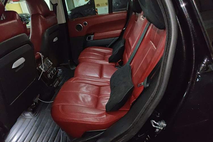 Used Land Rover Range  Left Rear Seat