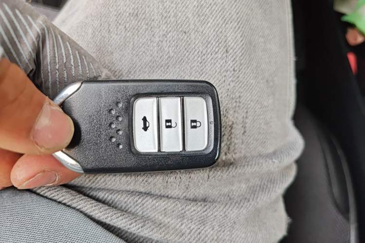 Used Honda Vezel 2020 1.5L CVT Pioneer Edition
