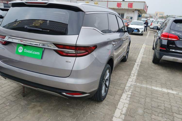 Used Geely Auto Jiajie 2022 1.8TD DCT Platinum Luxury Edition Exterior 3