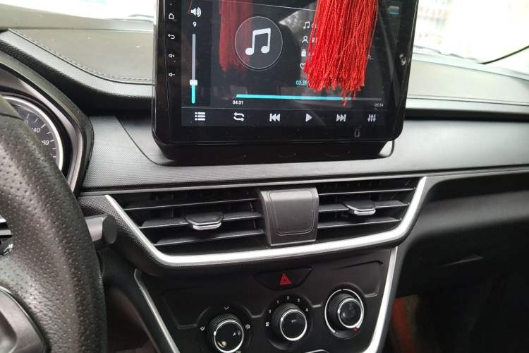 Used Wuling Hongguang S3 2019 1.5L Manual Standard Version China VI Standard