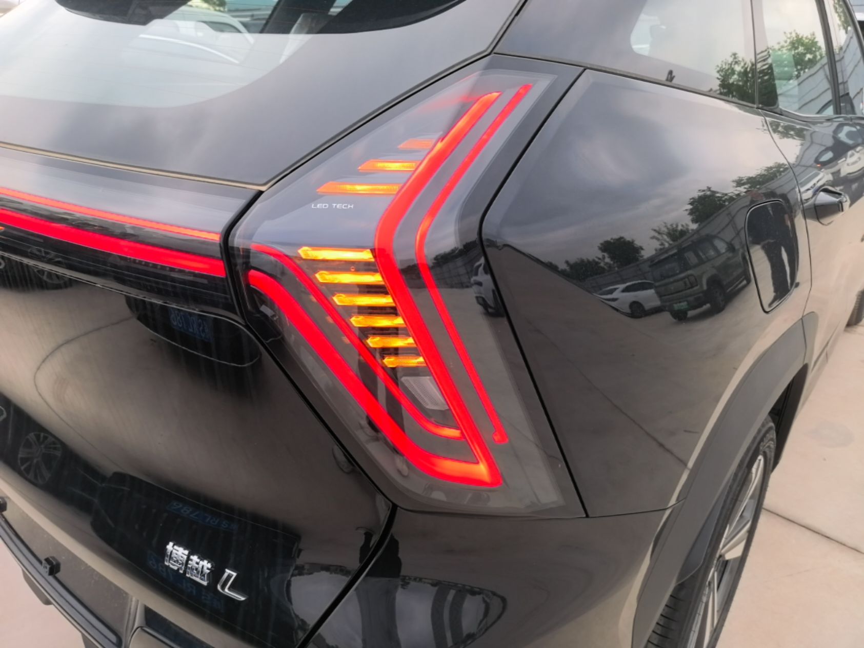 Geely Auto FX11 2025 4th Generation 1.5TD DCT - Shanhe — снимка 9
