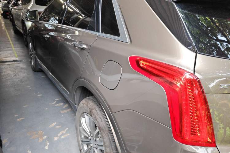 Used Cadillac XT5 2016 25T Luxury Model
