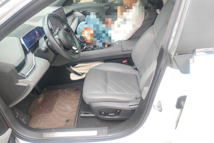 Used Zeekr 001 2023 WE Edition 100 kWh Left Front Seat