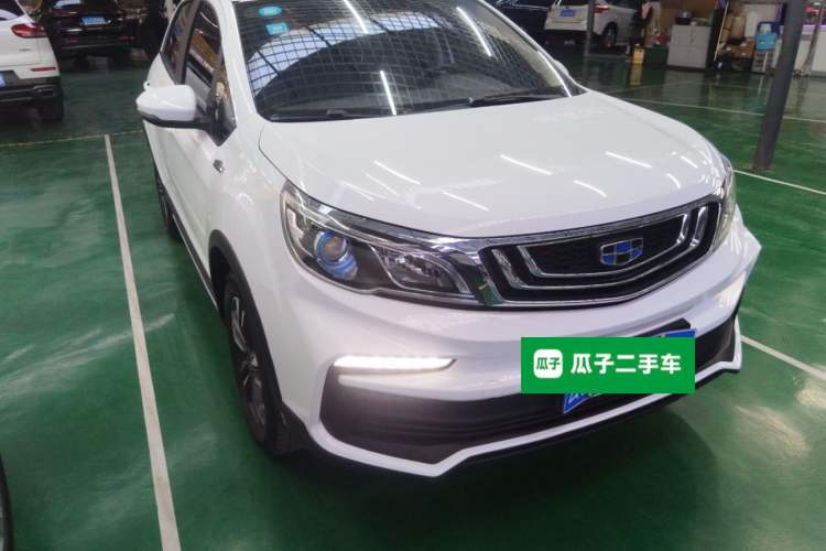 Used Geely Auto Vision X3 2019 Upgraded Model 1.5L Manual Luxury Version
