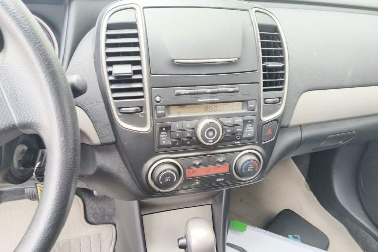 Used Nissan Sylphy 2016 Classic 1.6XE Automatic Leading Edition