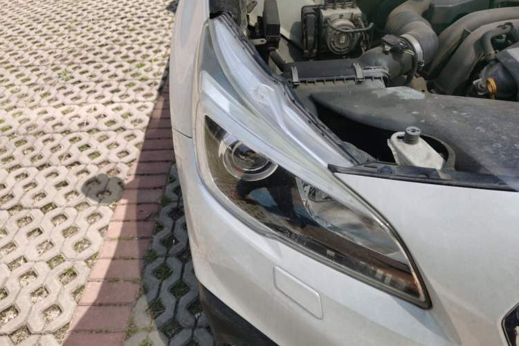 Used Subaru Outback 2016 2.5i Sport Navigation Edition Right Front Headlight