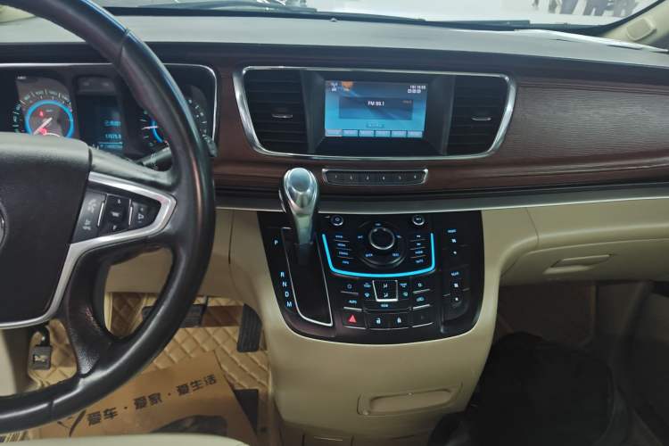 Used Buick GL8 2014 2.4L LT Luxury Business Executive Edition
