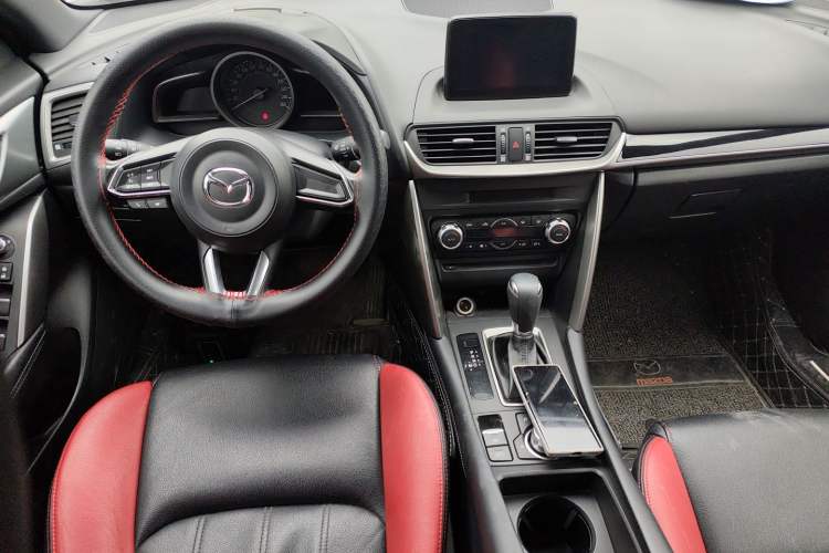 Used Mazda CX-4 2018 2.0L Automatic 2WD ZhiLing Tech Edition China V Standard
