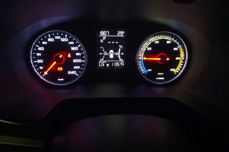 Used Roewe RX5 New Energy 2019 eRX5 50T 4G Connected Excellence Edition Instrument Cluster