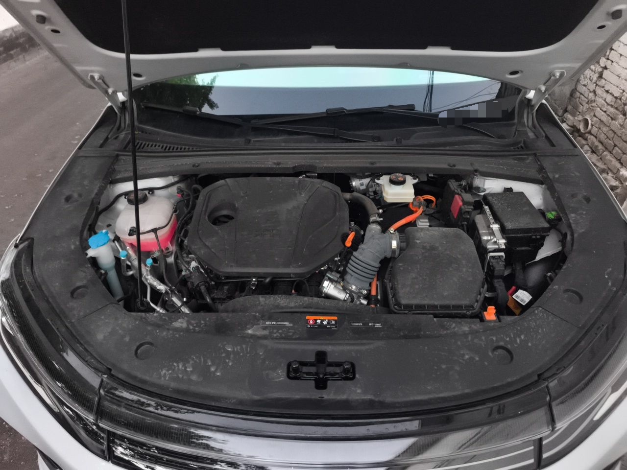 Geely Galaxy A7 2025 Model EM-i 150km Prestige Edition — снимка 20