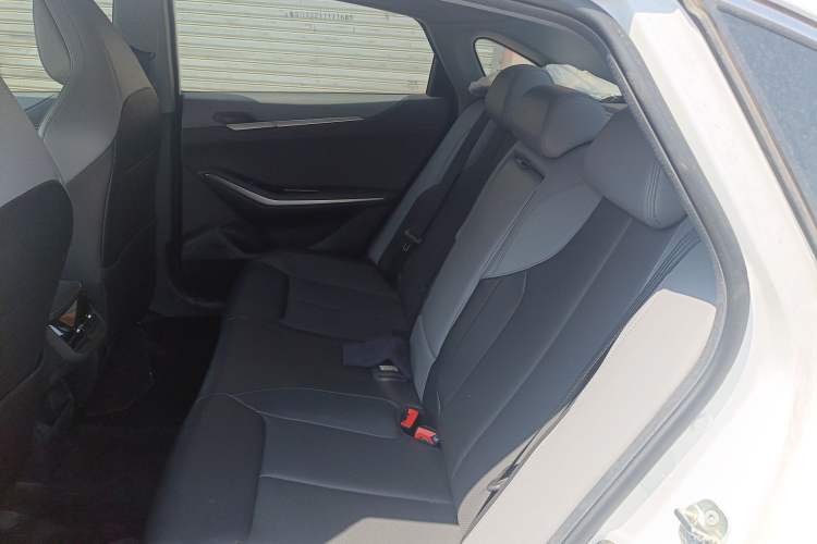 Used CHANGAN Ruicheng PLUS 2023 1.5T DCT Prestige Edition Left Rear Seat
