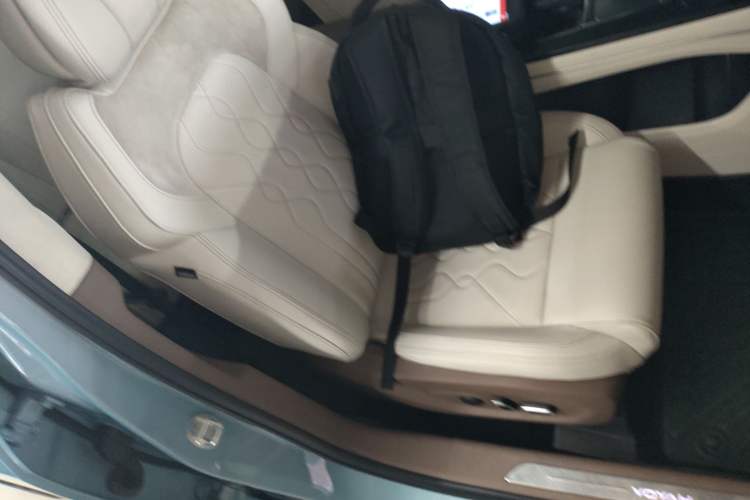 Used VOYAH FREE 2021 Four-Wheel Drive Extended-Range First Edition Commemorative Edition Exclusive Luxury Package
