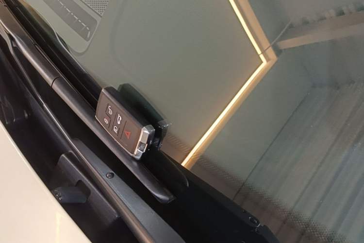 Used Land Rover Discovery Sport 2021 249 PS R-Dynamic S Performance Edition
