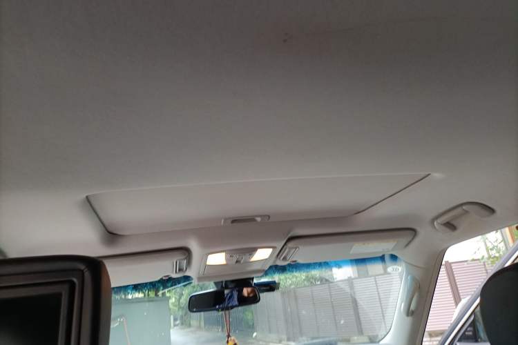 Used Infiniti QX80 2013 5.6L 4WD Headliner