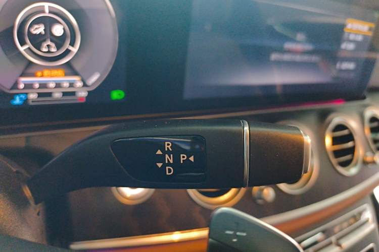 Used Mercedes-Benz E-Class 2019 E 300 L Sporty and Stylish Model