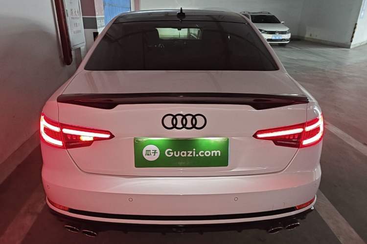 Used Audi A4L 2018 30th Anniversary Edition 40 TFSI Sport Edition
