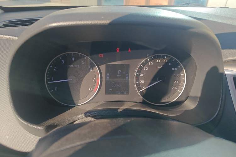 Used Hyundai ix25 2015 1.6L Automatic Two-Wheel Drive Smart GLS Trim