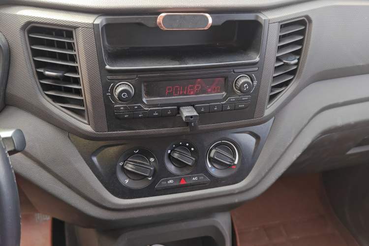 Used Wuling Hongguang V 2022 1.5L Jingqu Edition Electric-Assist LAR