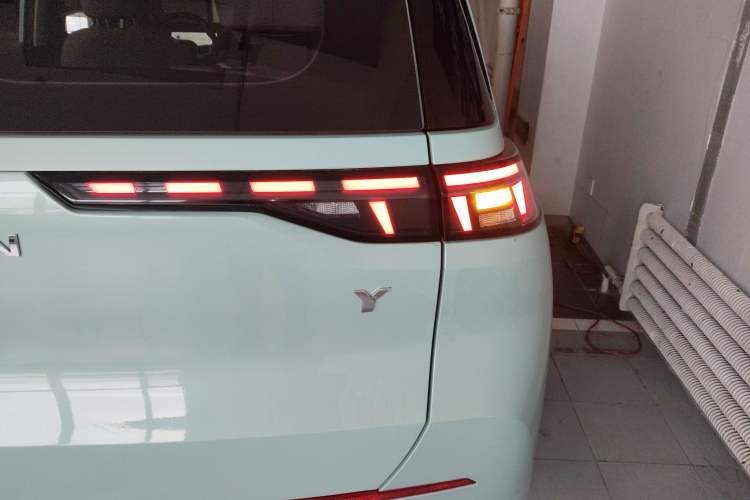 Used AION Y 2022 70 Intelligent Edition Lithium Iron Phosphate
