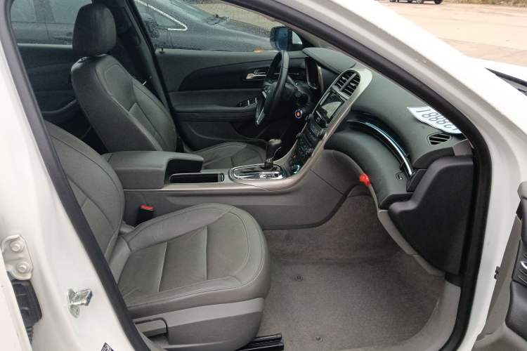 Used Chevrolet Malibu 2014 2.0L Automatic Luxury Edition
