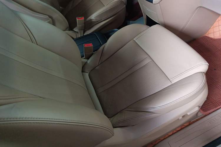 Used Buick GL8 2017 ES 28T Luxury Model China V Standard