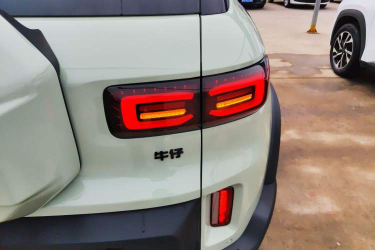 Used Geely Auto Cowboy 2025 1.5TD Fun-Offroad Version