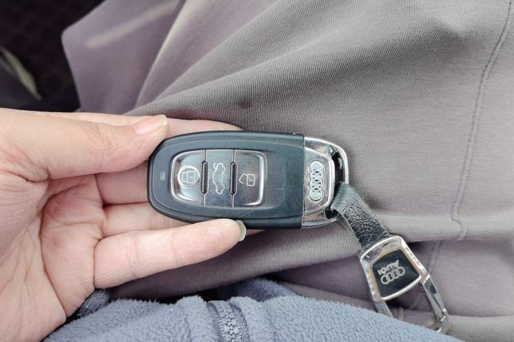 Used Audi A4L 2010 2.0 TFSI Standard Edition
