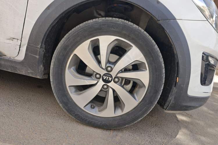 Used Kia KX Cross 2019 1.6L Automatic Dynamic Sunroof Version China V Standard Right Front Wheel Hub