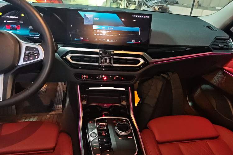 Used BMW i3 2024 eDrive 35 L
