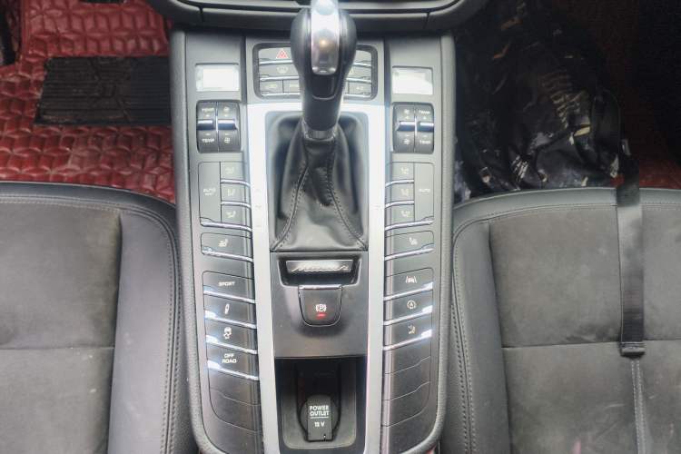 Used Porsche Macan 2018 Macan 2.0T
