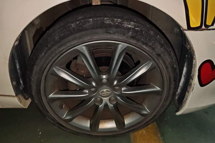 Used Toyota Reiz 2013 2.5V Shangrui Edition Right Front Wheel Hub