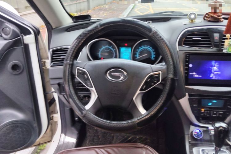 Used GAC Trumpchi GS5 Super 2015 1.8T Automatic All-Wheel-Drive Elite Edition Steering Wheel