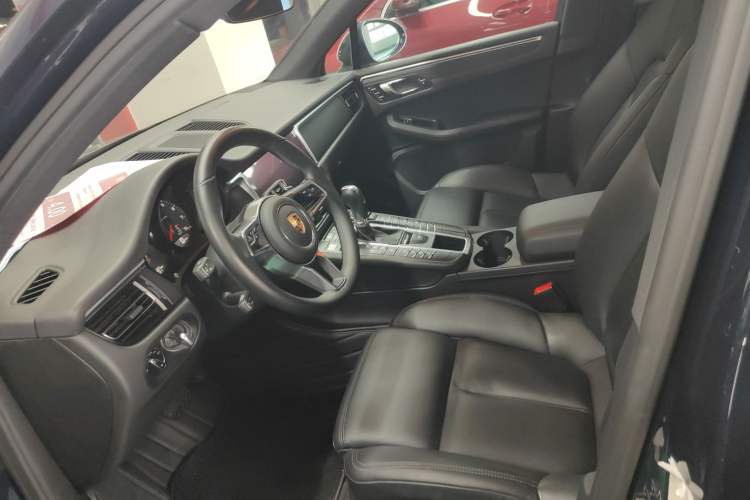 Used Porsche Macan 2018 Macan 2.0T Left Front Seat