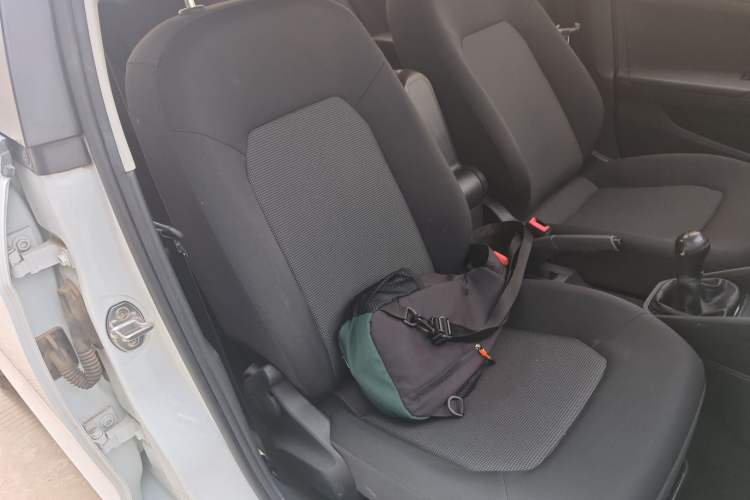 Used Volkswagen Jetta 2019 Dream Edition 1.4L Manual Fashion Version
