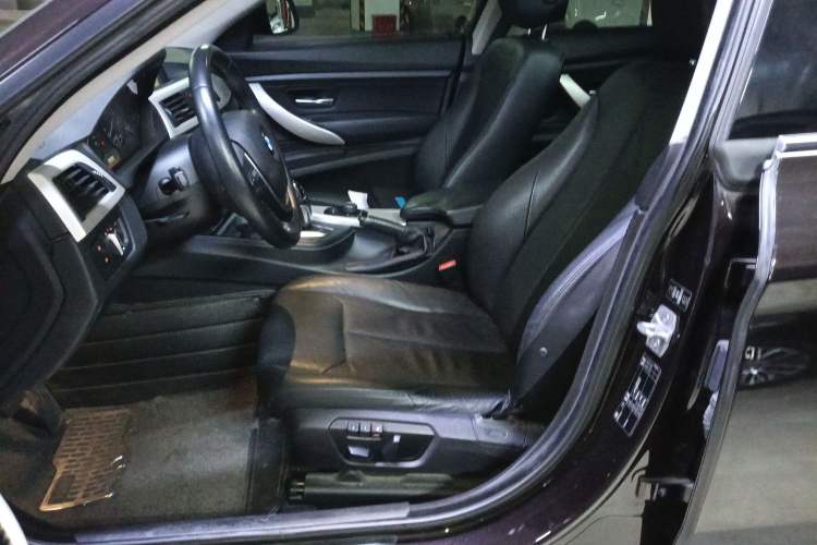 Used BMW 3 Series GT 2013 320i Leading Model
