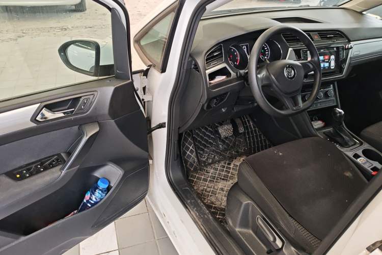 Used Volkswagen Touran 2016 Touran L 280TSI DSG Style Edition