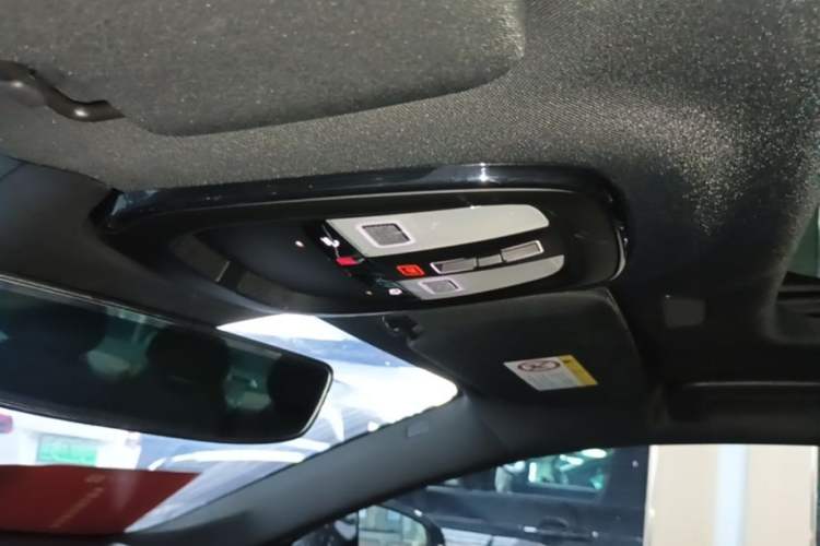 Used Volvo S90 New Energy 2025 Plug-in Hybrid Four-Wheel Drive Long-Range Luxury Smart Edition
