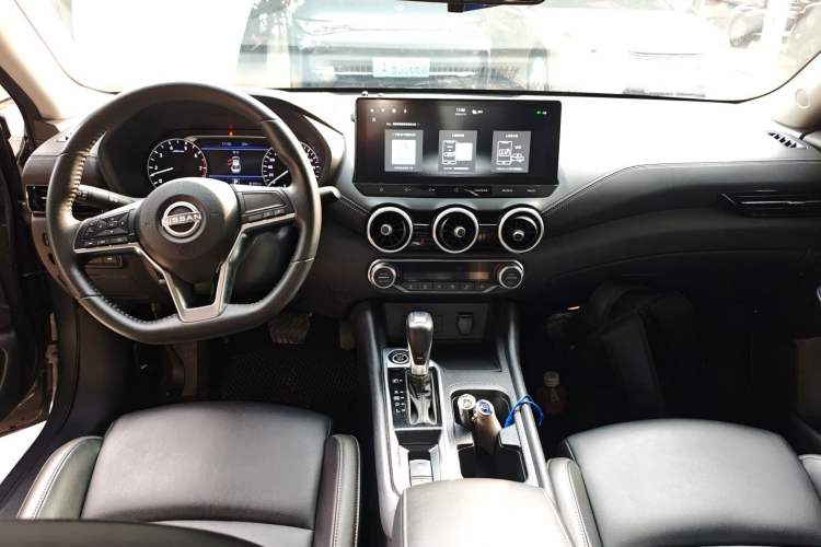 Used Nissan Sylphy 2023 1.6L CVT Enjoyment Edition Center Console