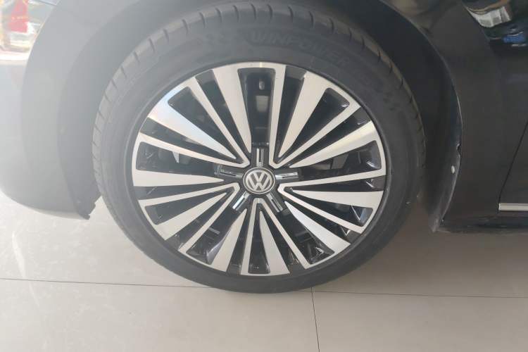 Used Volkswagen Passat 2019 330TSI Luxury Edition China VI Standard