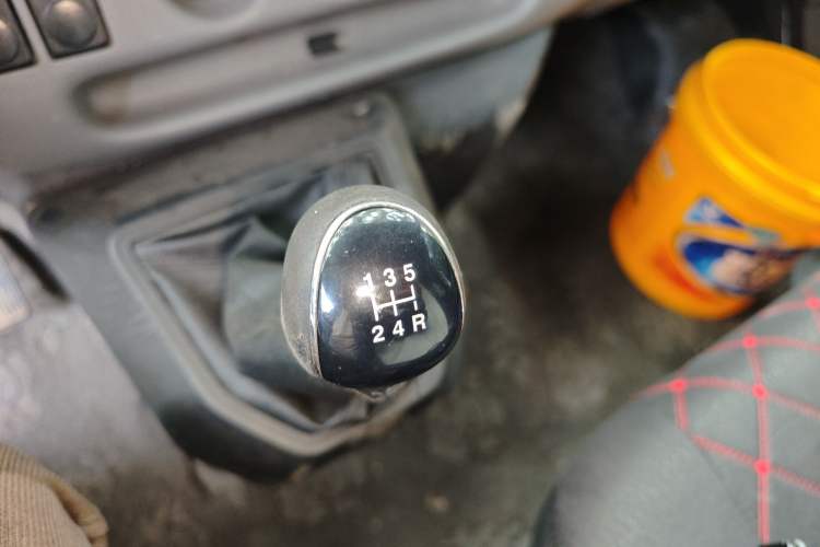 Used JMC Transit 2017 2.8T Commercial Version Short Wheelbase Mid-Roof 6/7/8-Seater JX493 Gear Lever