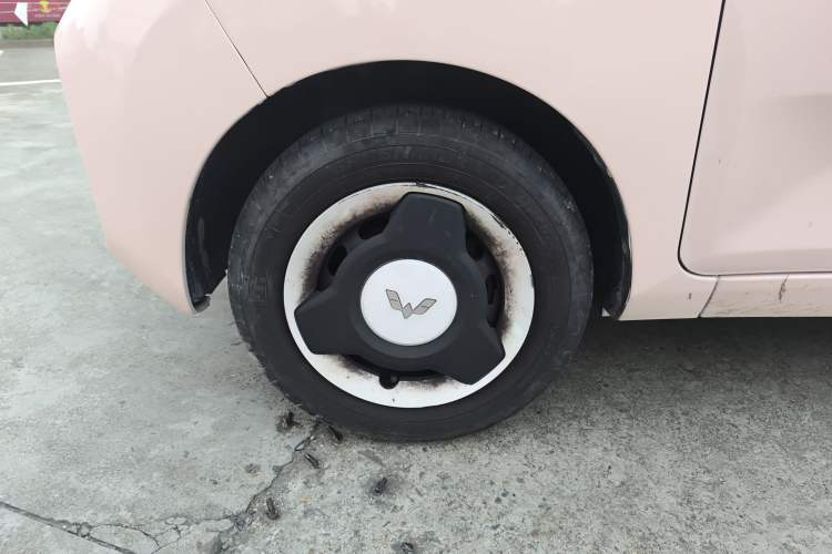 Used Wuling Hongguang MINIEV 2021 Macaron Premium Model – Lithium Iron Phosphate
